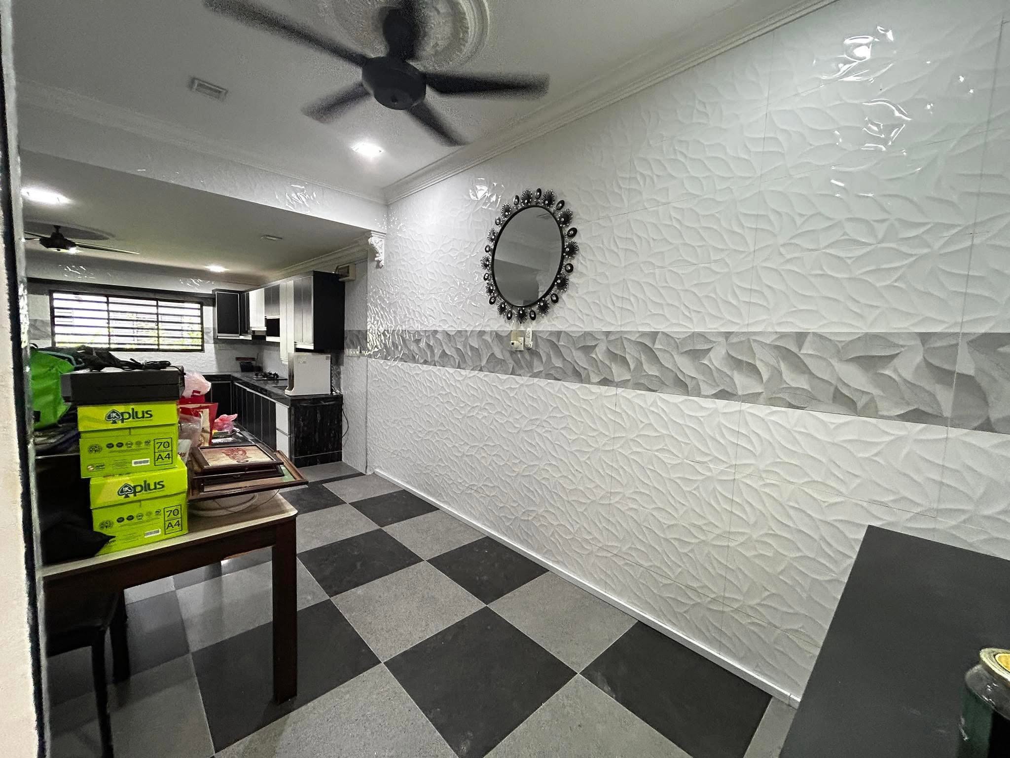 Buntong First Garden Taman Rishah Double Storey House For Sales image