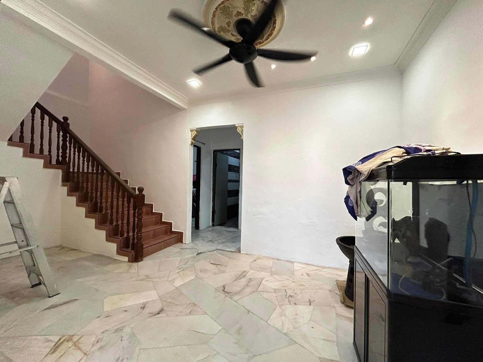 Buntong First Garden Taman Rishah Double Storey House For Sales image