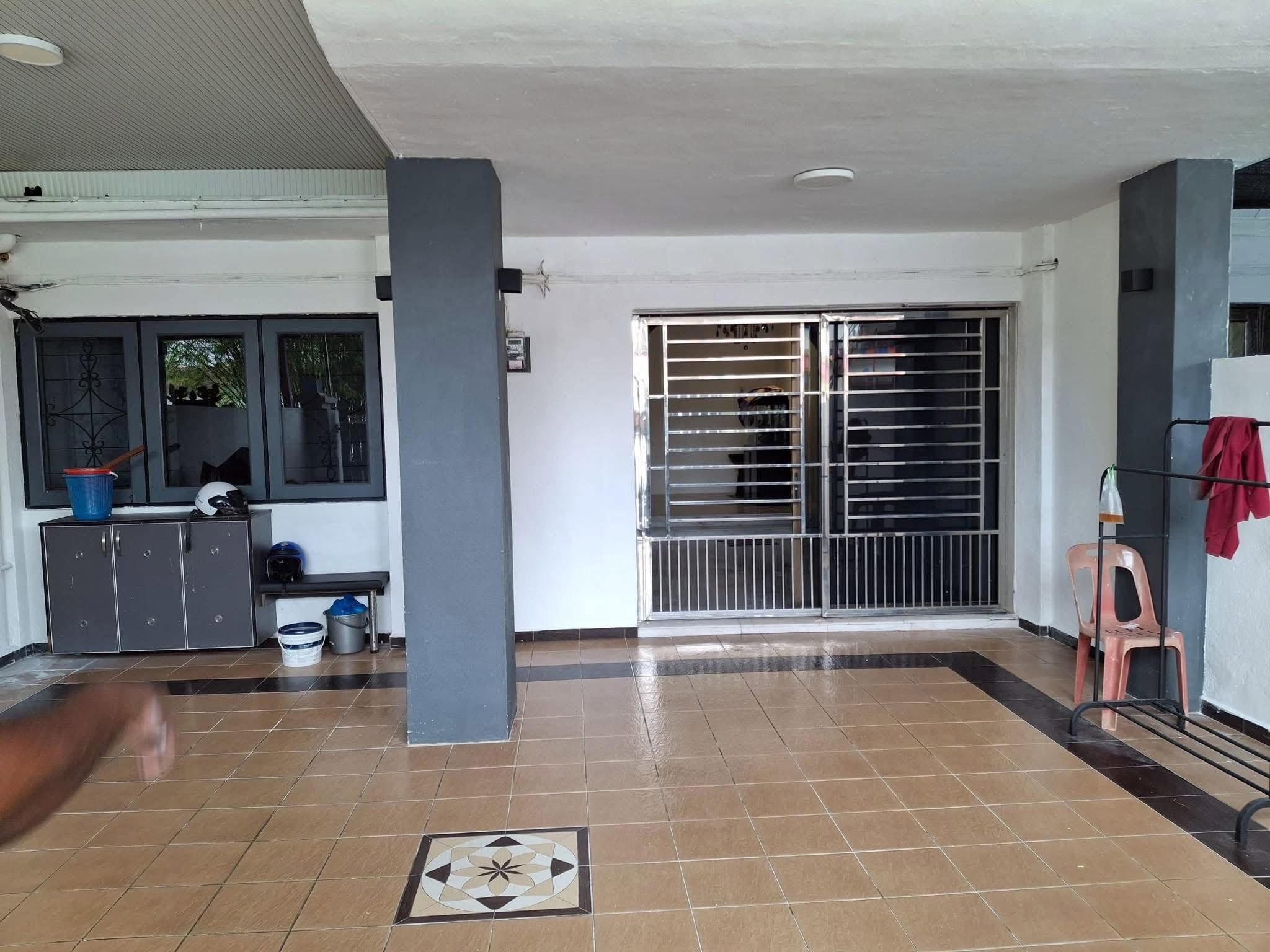 Buntong First Garden Taman Rishah Double Storey House For Sales image