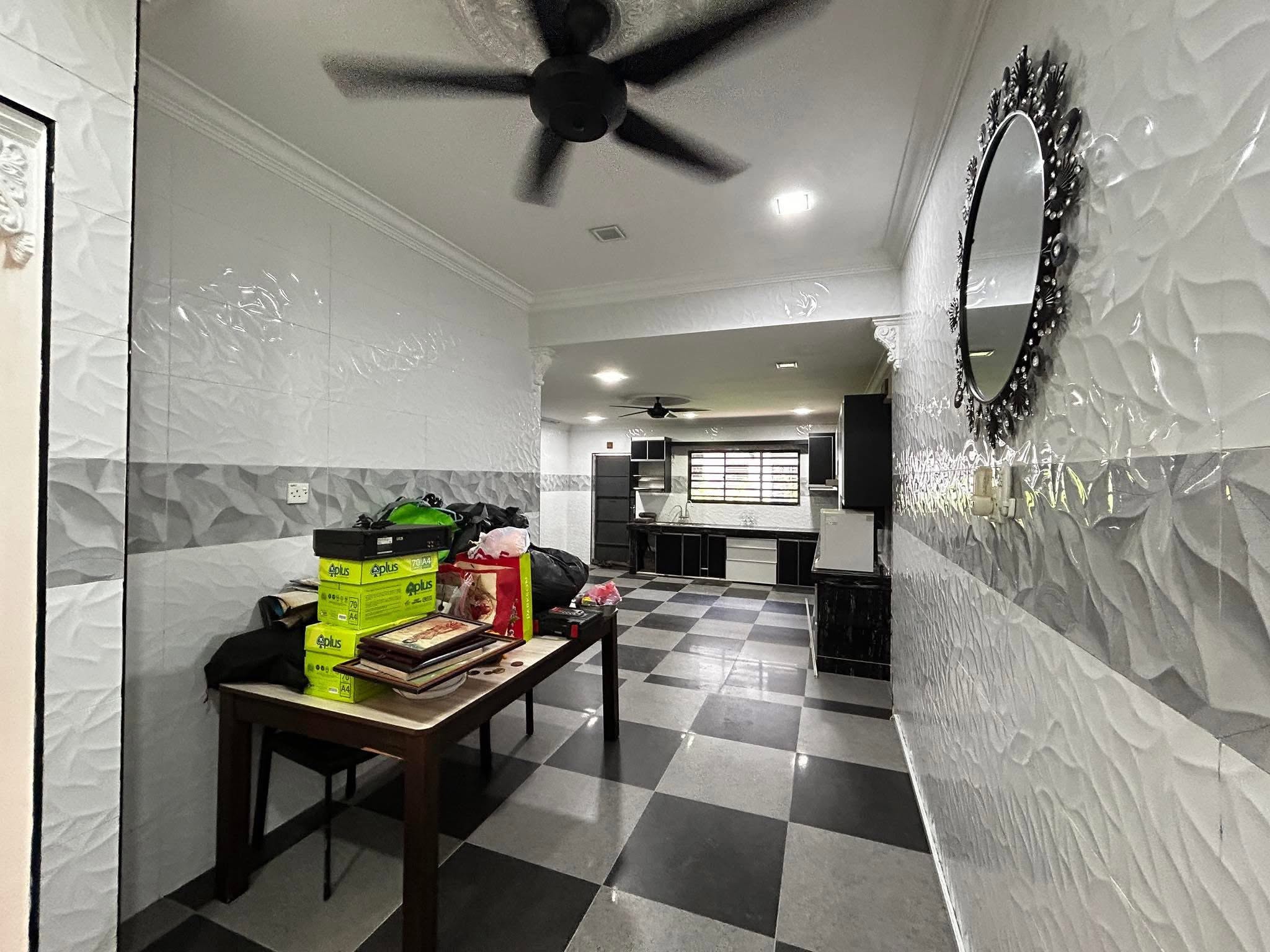 Buntong First Garden Taman Rishah Double Storey House For Sales image