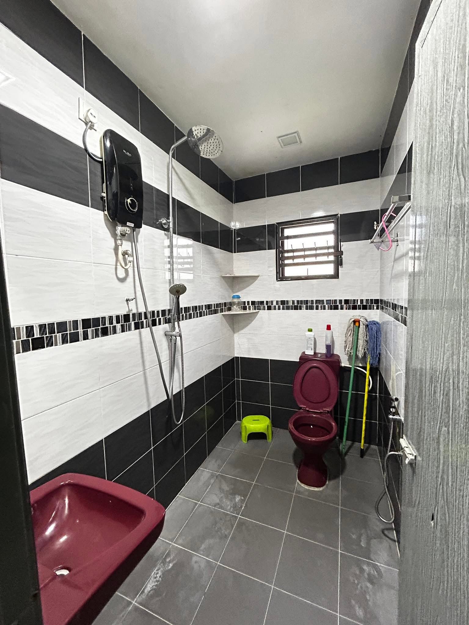 Buntong First Garden Taman Rishah Double Storey House For Sales image