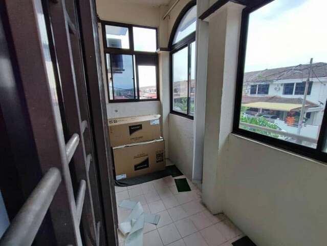 Buntong Taman Kledang Emas Double Storey Intermediate Corner House For sales image