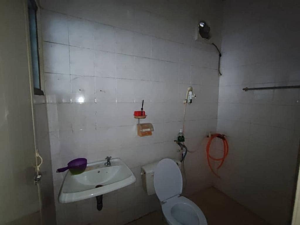 Buntong Taman Kledang Emas Double Storey Intermediate Corner House For sales image
