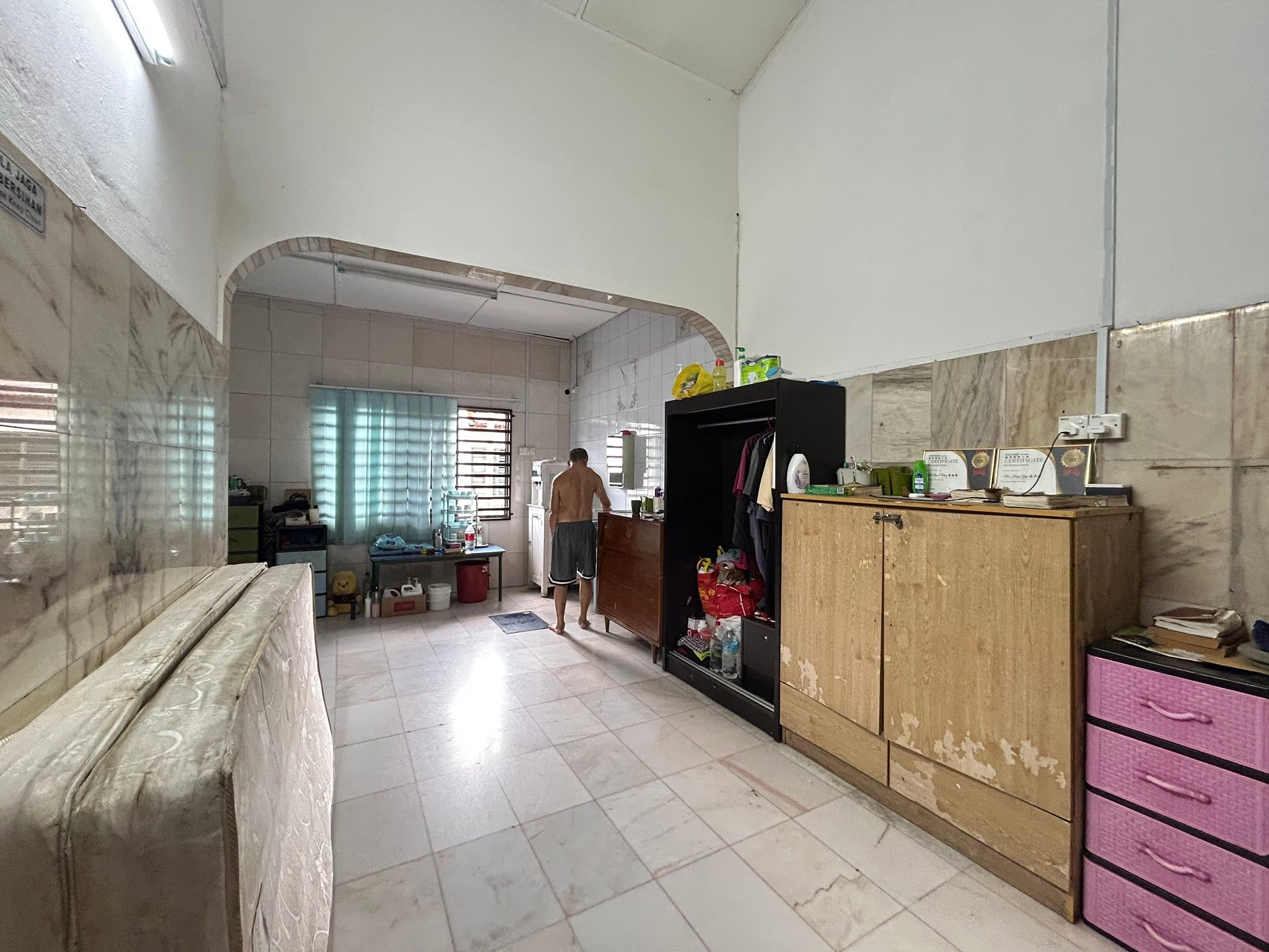 First Garden Single Storey Corner House For Sales image