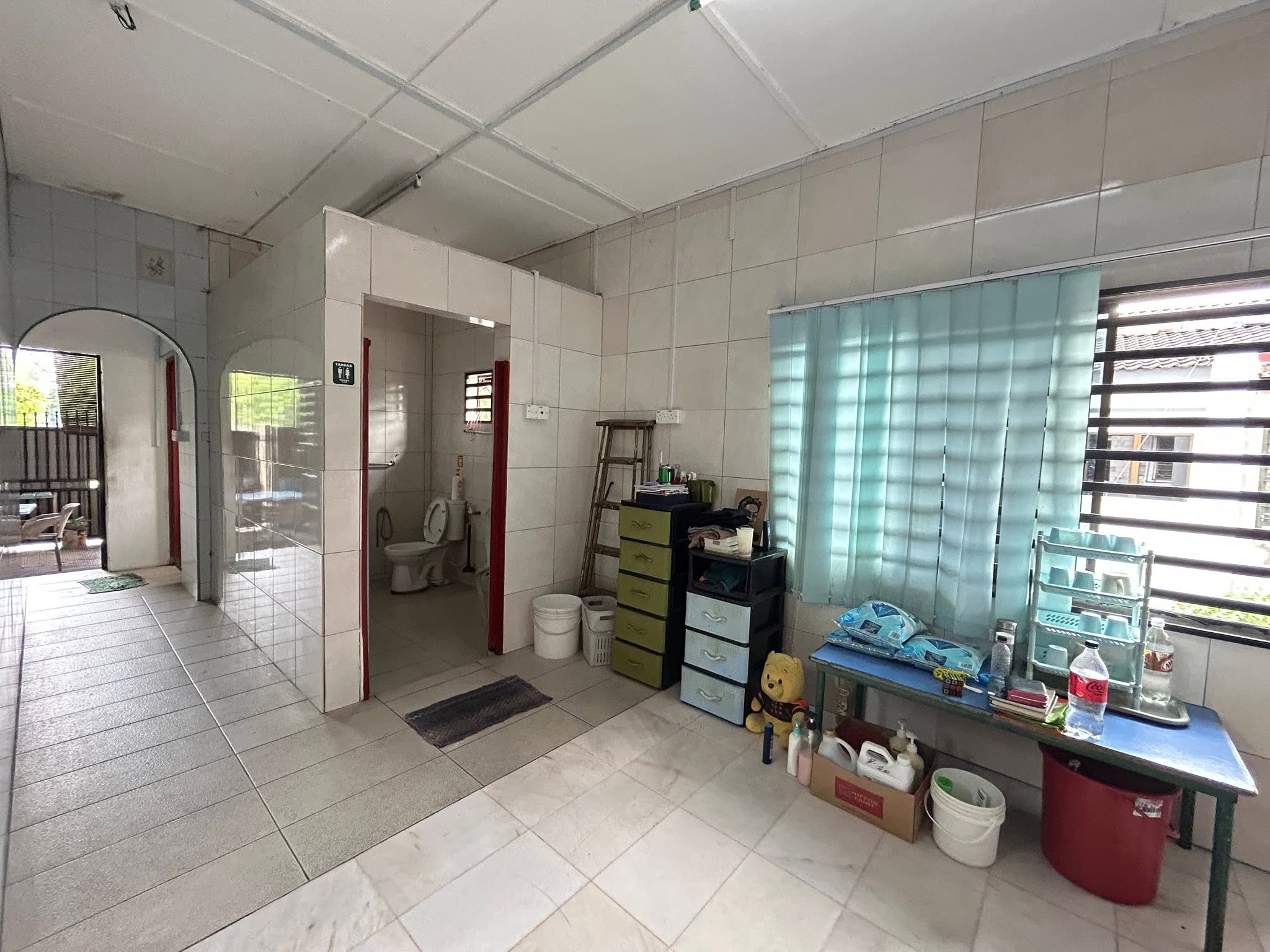 First Garden Single Storey Corner House For Sales image