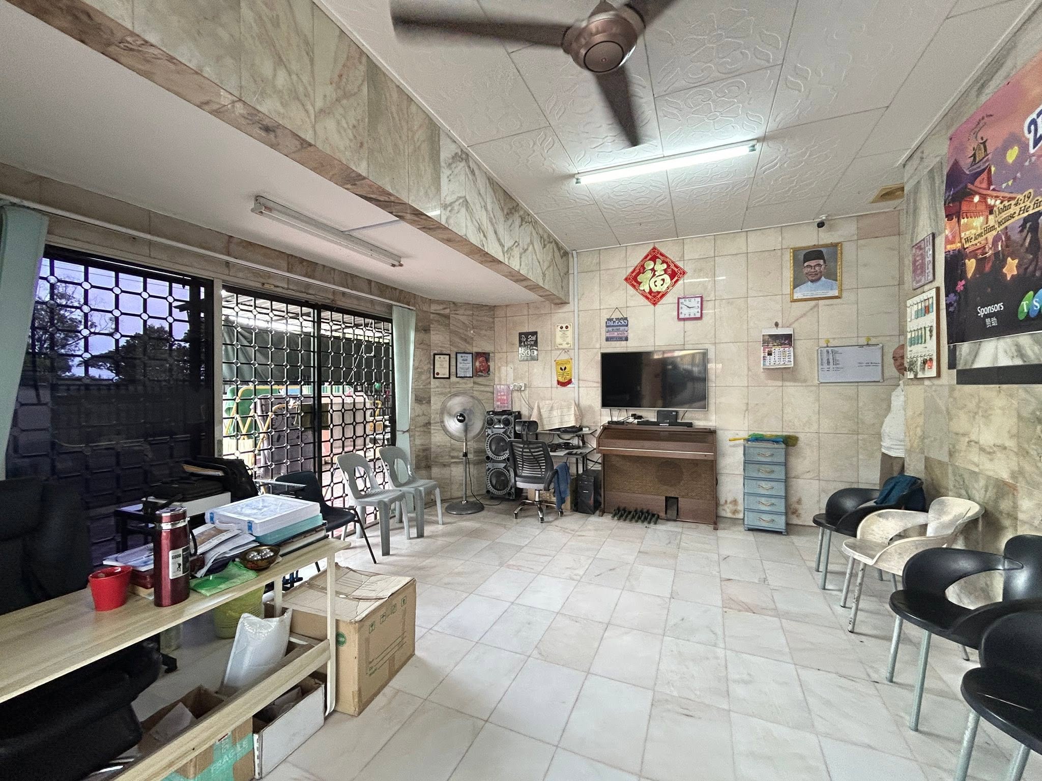 First Garden Single Storey Corner House For Sales image