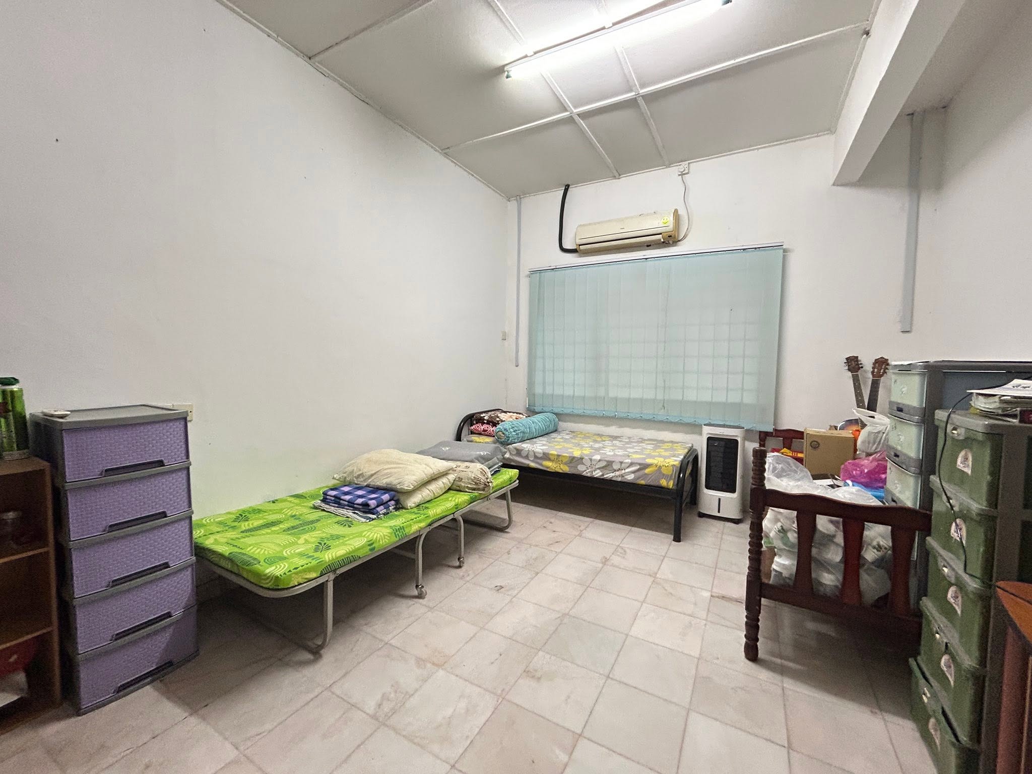 First Garden Single Storey Corner House For Sales image