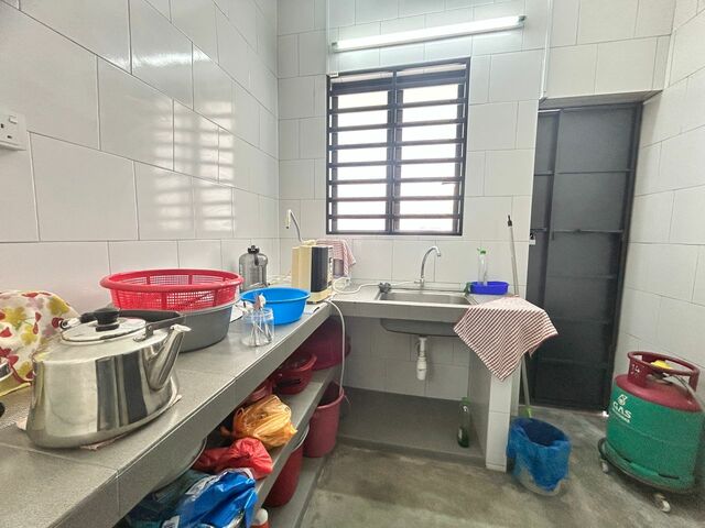 First Garden Double Storey House Fully Renovated For Sales image