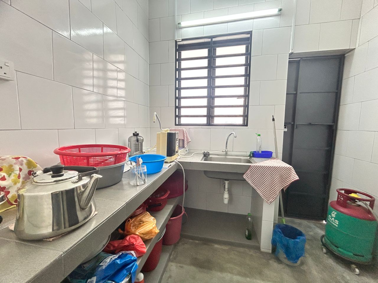 First Garden Double Storey House Fully Renovated For Sales image