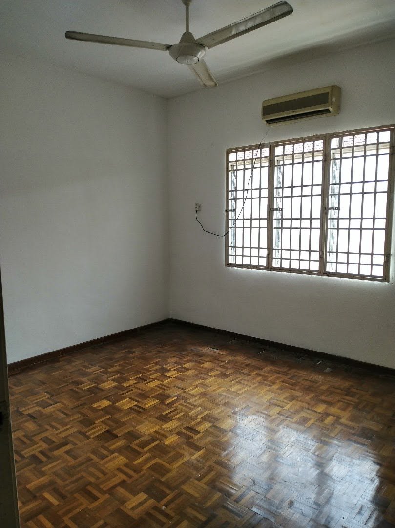 Buntong Taman Kledang Emas Double Storey Intermediate Corner House For Sales image