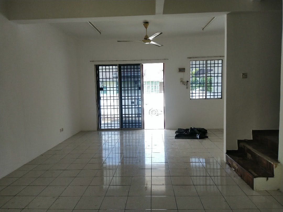 Buntong Taman Kledang Emas Double Storey Intermediate Corner House For Sales image