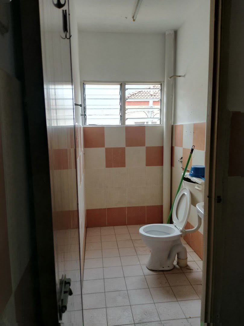Buntong Taman Kledang Emas Double Storey Intermediate Corner House For Sales image