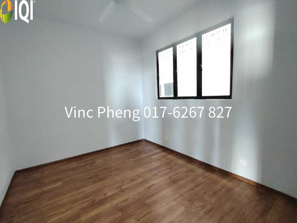 BELOW VALUATION! CORNER UNIT 3+1R @ Admiral Residence Melaka image
