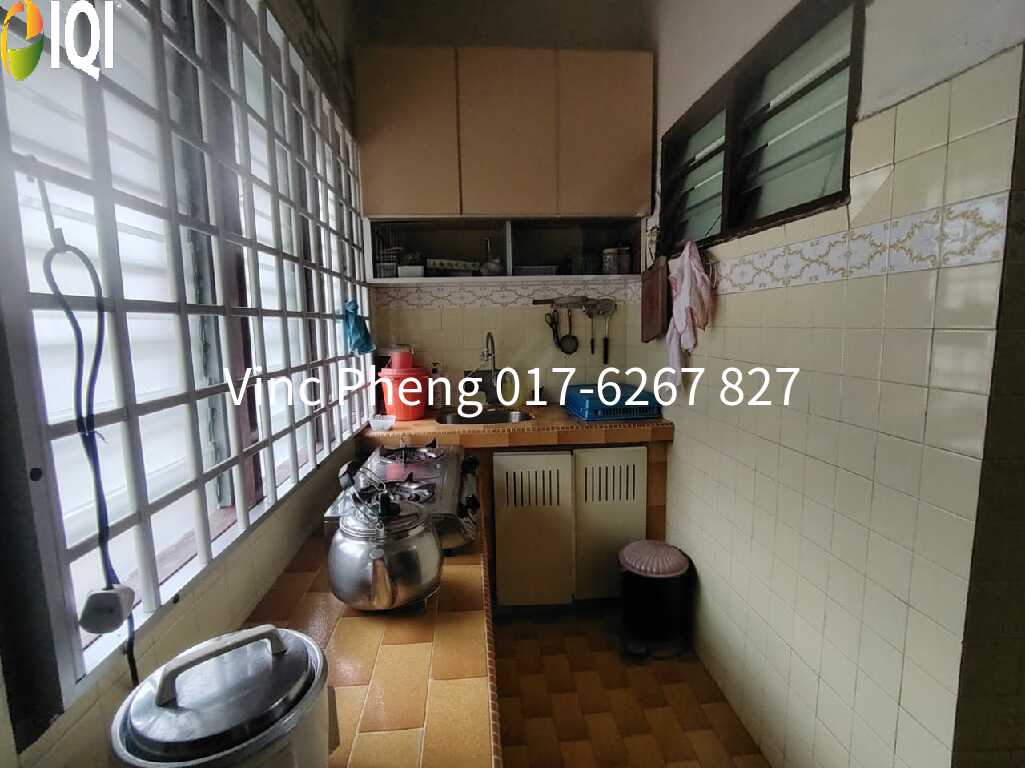 BELOW VALUE! Freehold with Attic Terrace @ Bukit Baru Melaka image