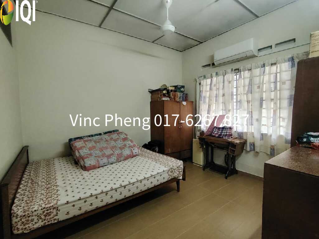 BELOW VALUE! Freehold with Attic Terrace @ Bukit Baru Melaka image