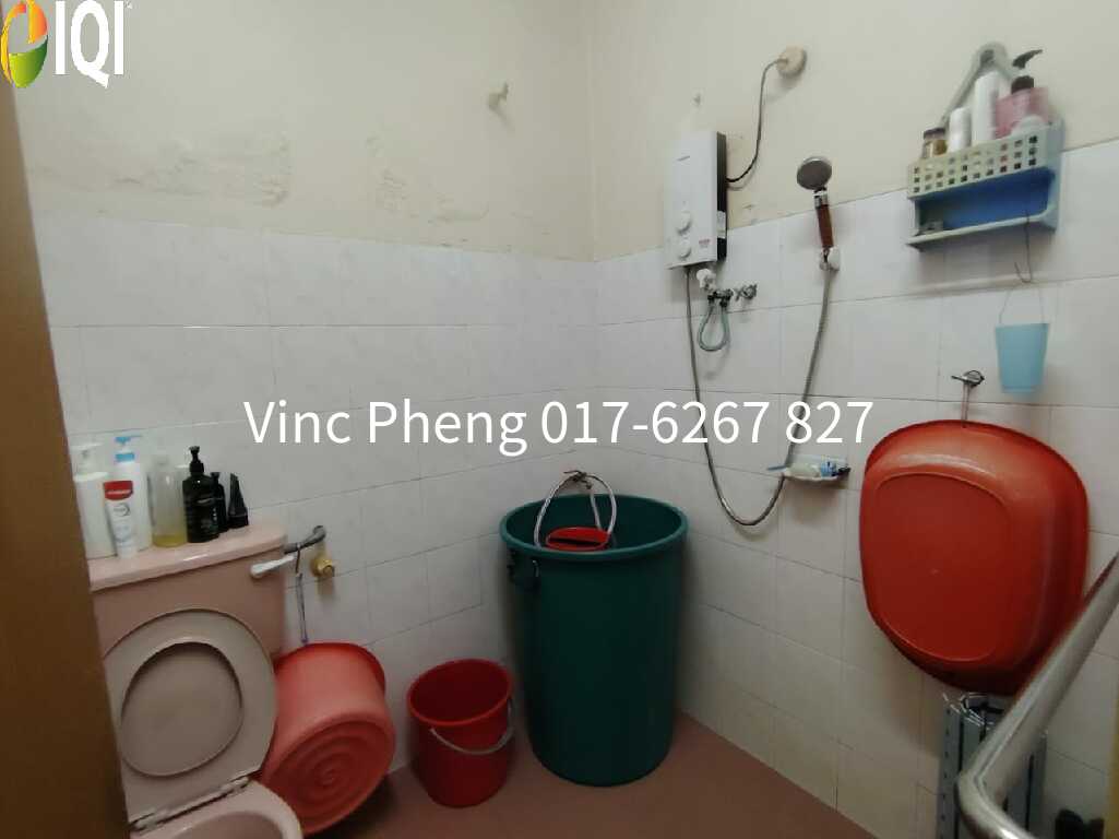 BELOW VALUE! Freehold with Attic Terrace @ Bukit Baru Melaka image