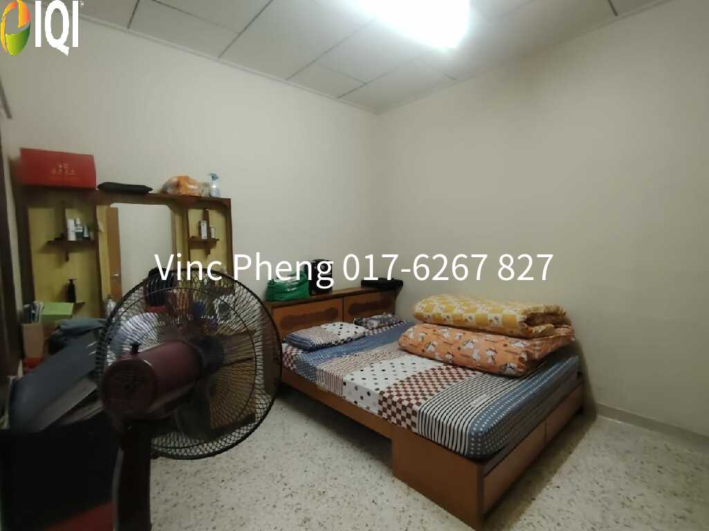 BELOW VALUE! Freehold with Attic Terrace @ Bukit Baru Melaka image