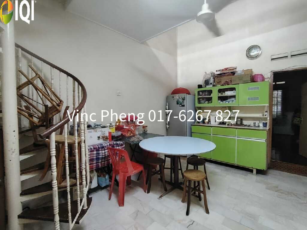 BELOW VALUE! Freehold with Attic Terrace @ Bukit Baru Melaka image