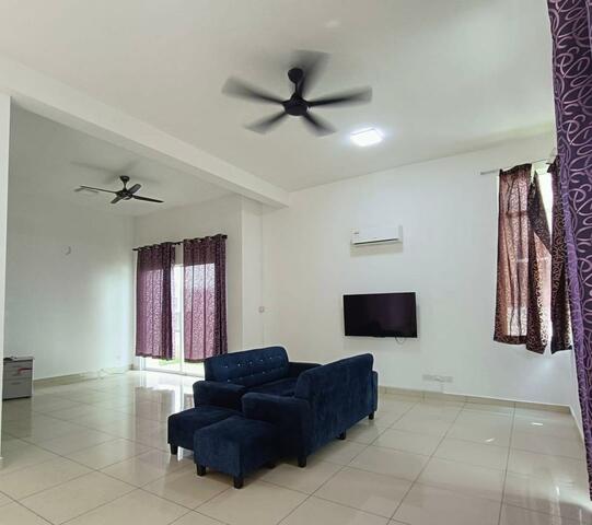 Canary Garden @Bandar Bestari image