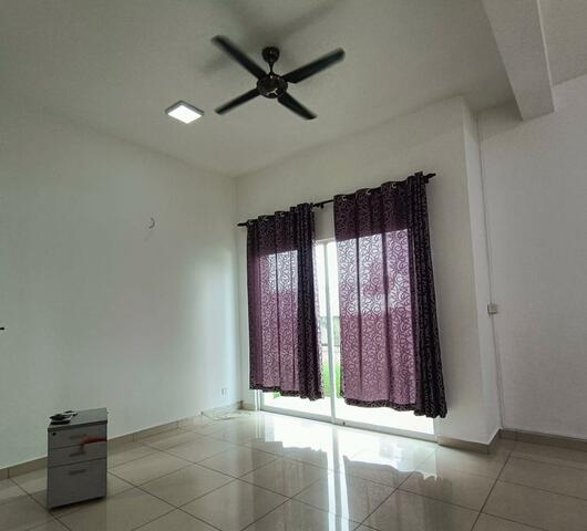 Canary Garden @Bandar Bestari image