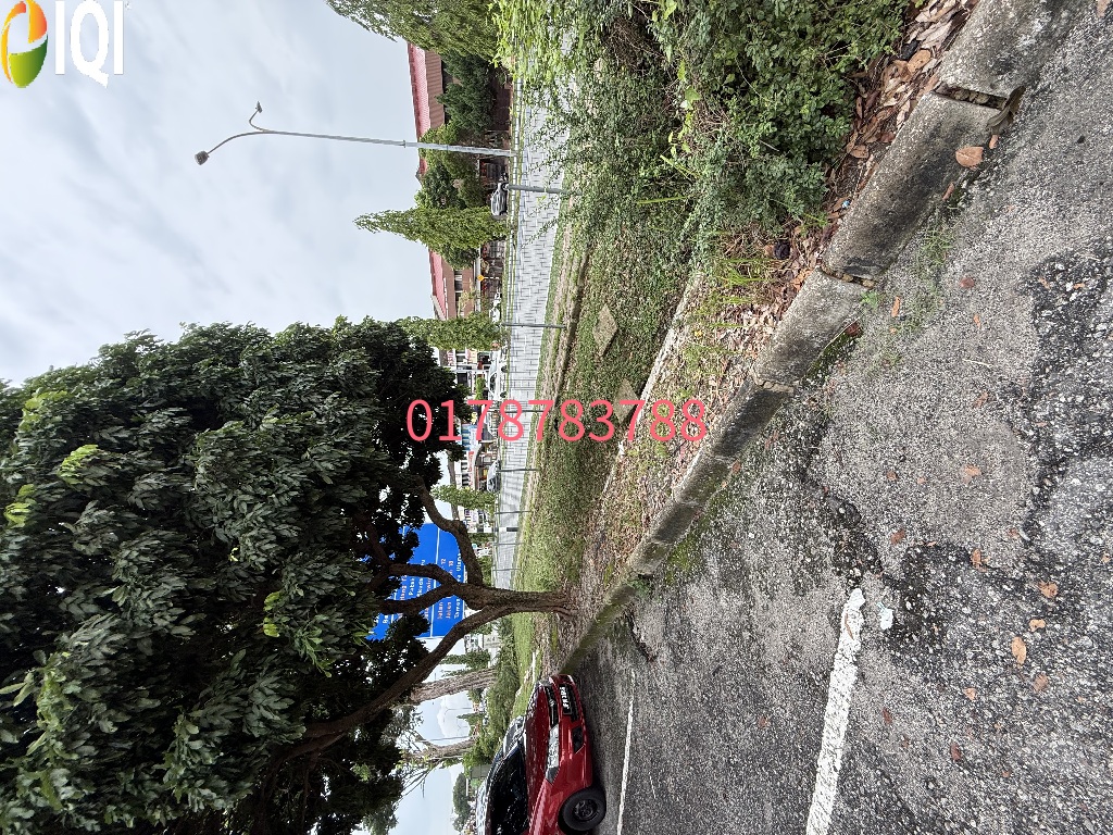 Taman Ungku Tun Aminah image