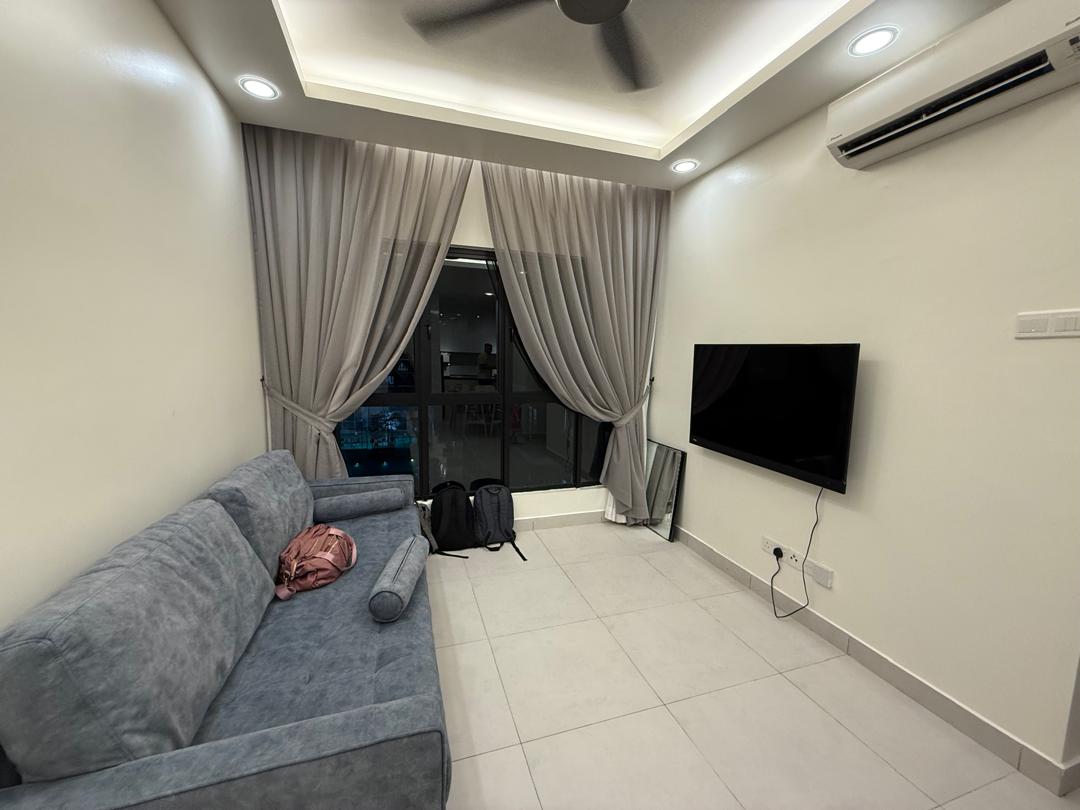 Majestic Maxim image