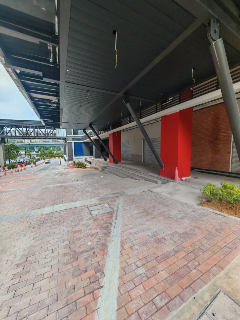 EMERALD 9 CHERAS image