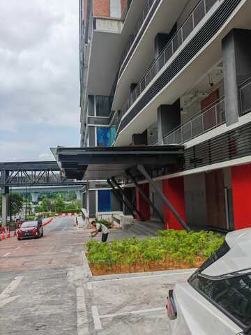 EMERALD 9 CHERAS image