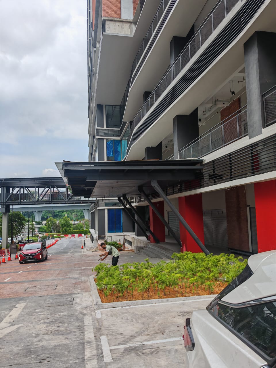 EMERALD 9 CHERAS image