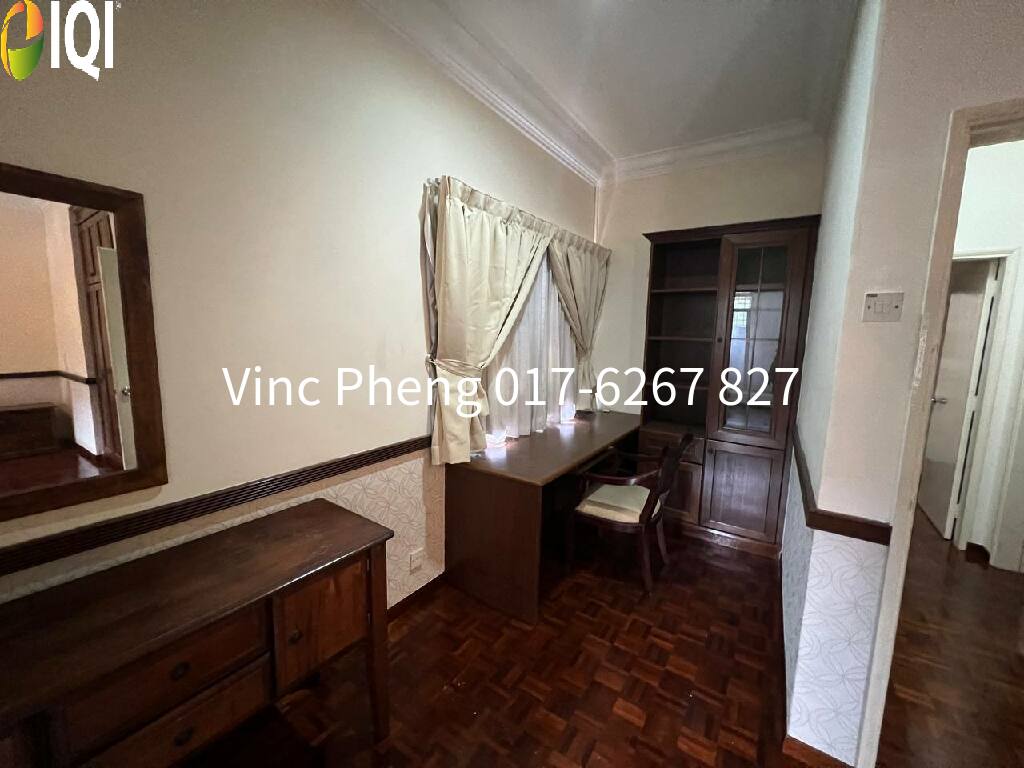 CORNER RENOVATED FULLY FURNISHED Terrace @ Ayer Keroh Melaka image
