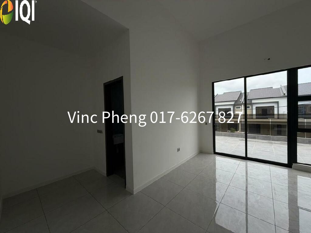 AFFORDABLE BARE NEW MODERN Terrace With SMART LOCK @ Pengkalan Impian image