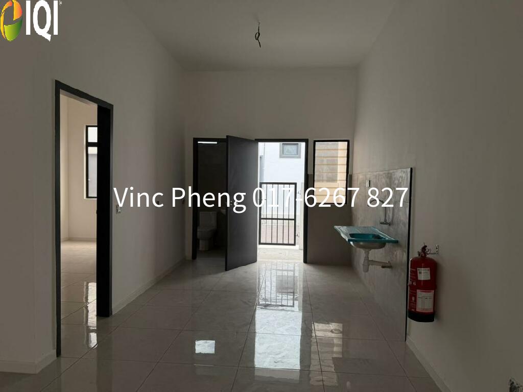 AFFORDABLE BARE NEW MODERN Terrace With SMART LOCK @ Pengkalan Impian image