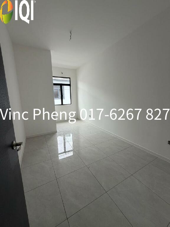 AFFORDABLE BARE NEW MODERN Terrace With SMART LOCK @ Pengkalan Impian image
