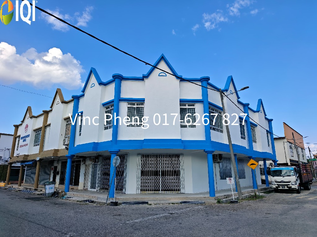 STRATEGIC CORNER Shop Facing Busy Commercial Area @ Malim Jaya Melaka image