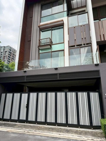 Luxury Townhome for Sale | Residence Sukhumvit 65 photo