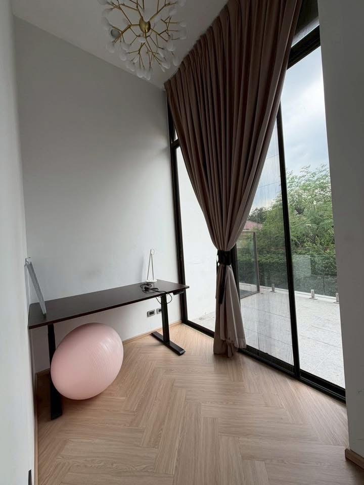Luxury Townhome for Sale | Residence Sukhumvit 65 image