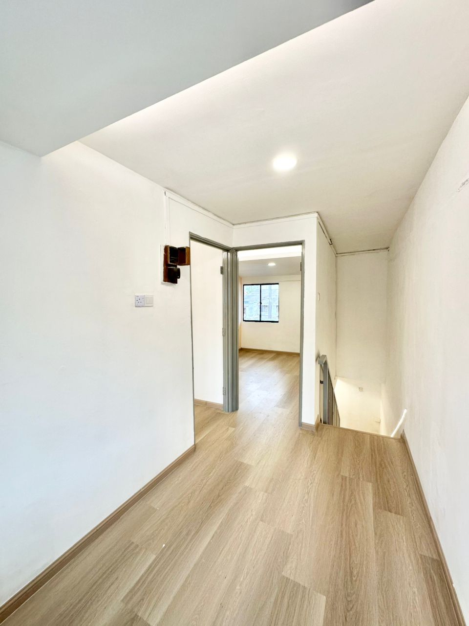 Tmn Plentong Baru 2 Sty Low Cost,Jln Cempaka,Masai,Renovated,Full Loan image