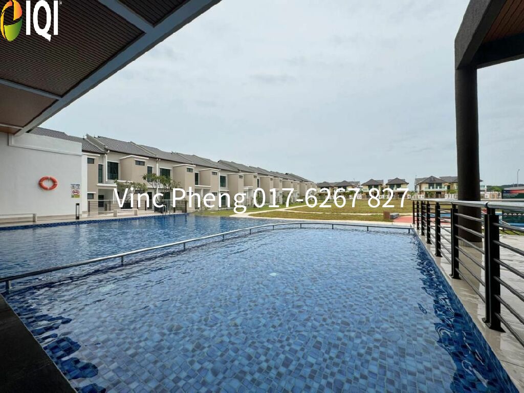 FREEHOLD GATED & GUARDED Terrace For Sale @ Bertam Heights Melaka image