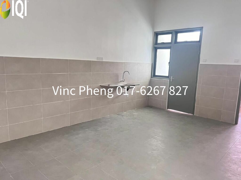 FREEHOLD GATED & GUARDED Terrace For Sale @ Bertam Heights Melaka image