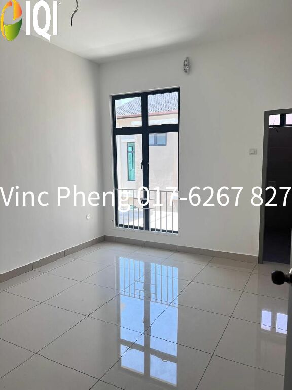 FREEHOLD GATED & GUARDED Terrace For Sale @ Bertam Heights Melaka image