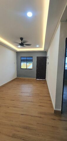 Taman Flora Height Low Cost Flat,Level 1,Corner Lot,SeriAlam,Masai image