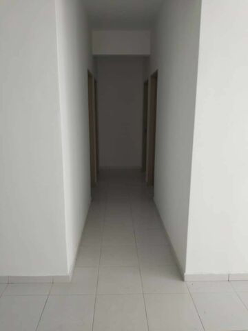 Pangsapuri Seri Nilam,Bandar Tiram,Level 1,Renovated,Ulu Tiram image