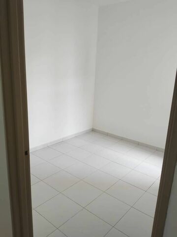 Pangsapuri Seri Nilam,Bandar Tiram,Level 1,Renovated,Ulu Tiram image