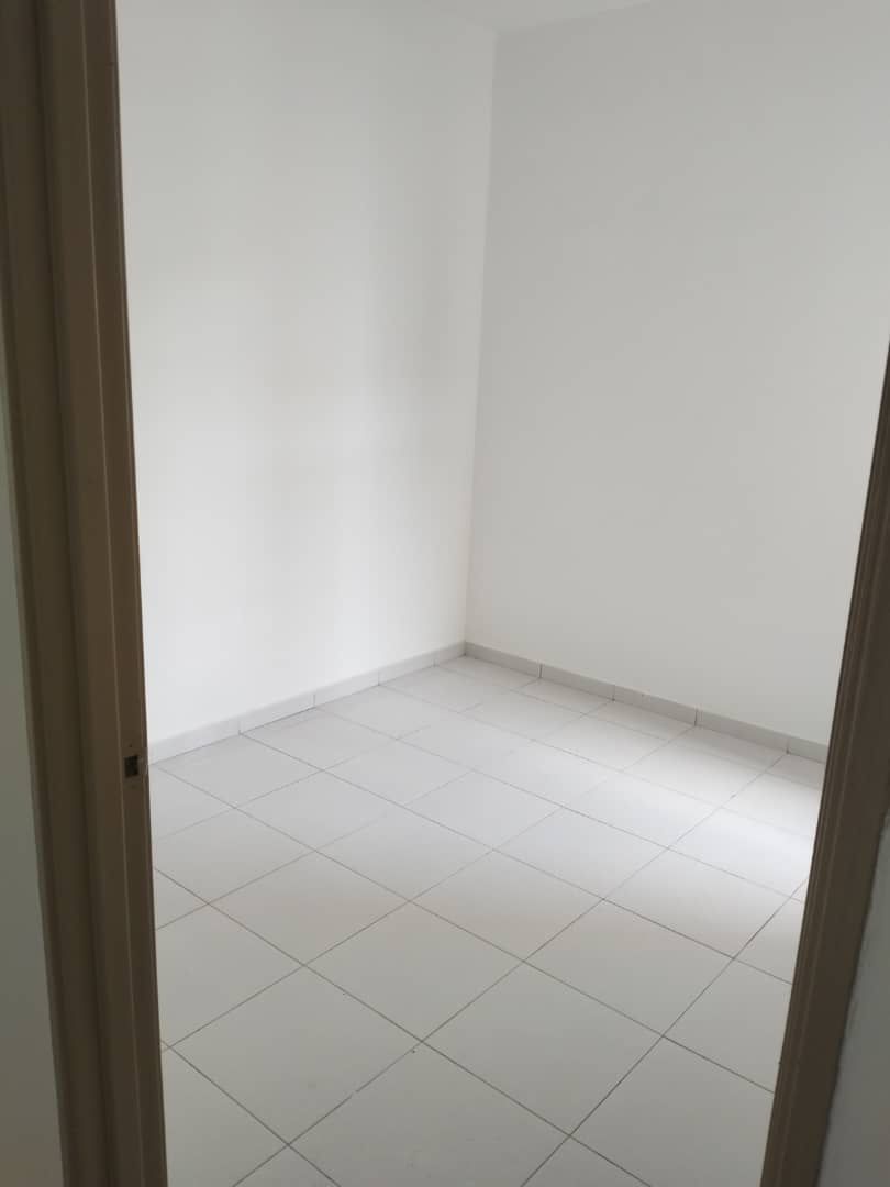 Pangsapuri Seri Nilam,Bandar Tiram,Level 1,Renovated,Ulu Tiram image