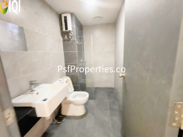 Emporis image