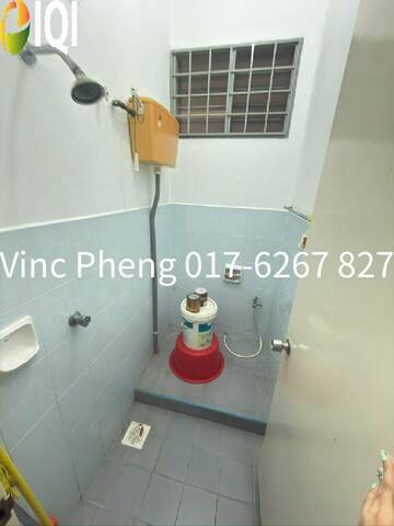 HOT DEAL! FULLY RENOVATED Terrace Below Bank Value @ Cheng Perdana image