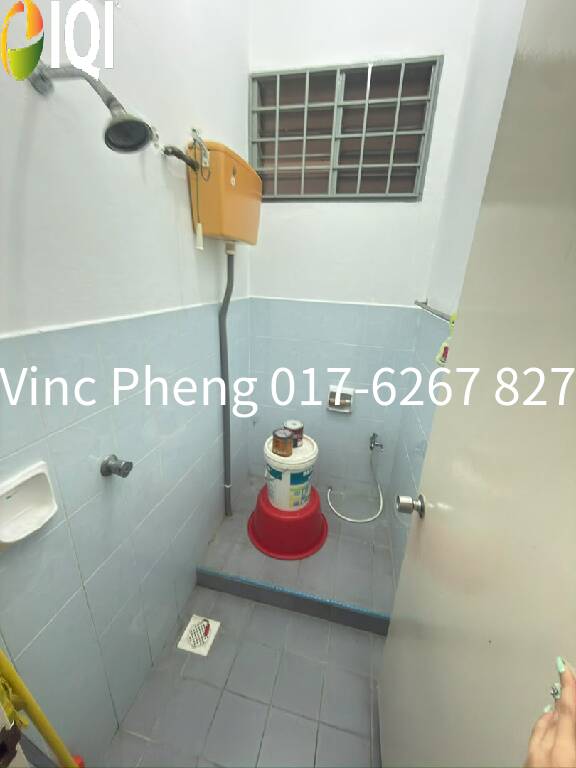 HOT DEAL! FULLY RENOVATED Terrace Below Bank Value @ Cheng Perdana image