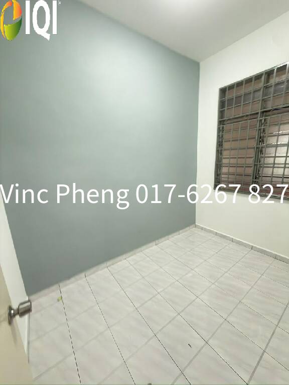 HOT DEAL! FULLY RENOVATED Terrace Below Bank Value @ Cheng Perdana image