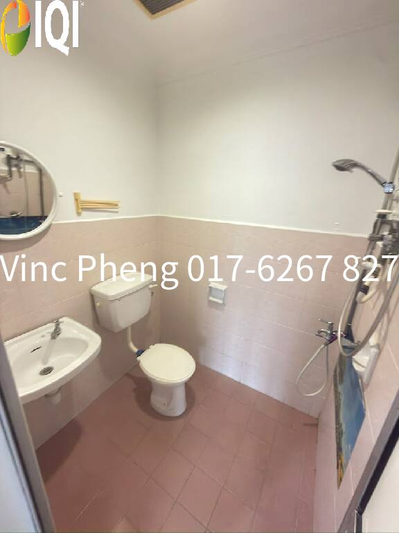 HOT DEAL! FULLY RENOVATED Terrace Below Bank Value @ Cheng Perdana image