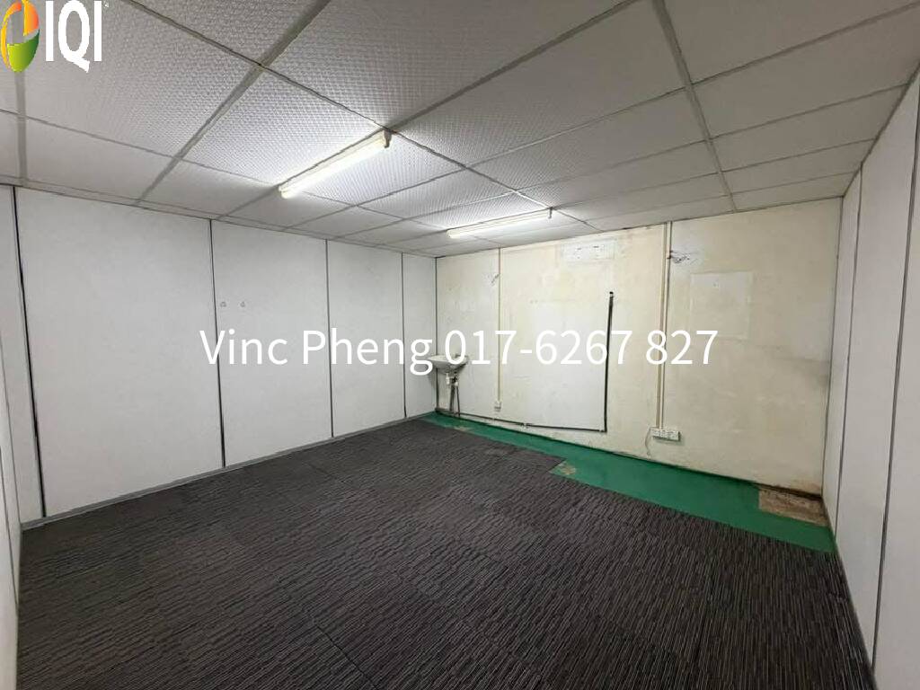 STRATEGIC GROUND FLOOR Shoplot @ Kampung Lapan Melaka image